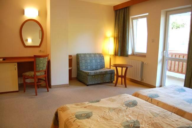 Hotel Seasons Trjavna Pokoj fotografie